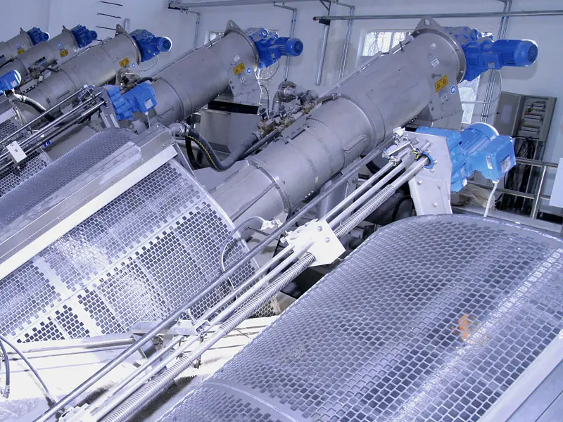 Màn hình bảo vệ trong thiết bị cơ khí
